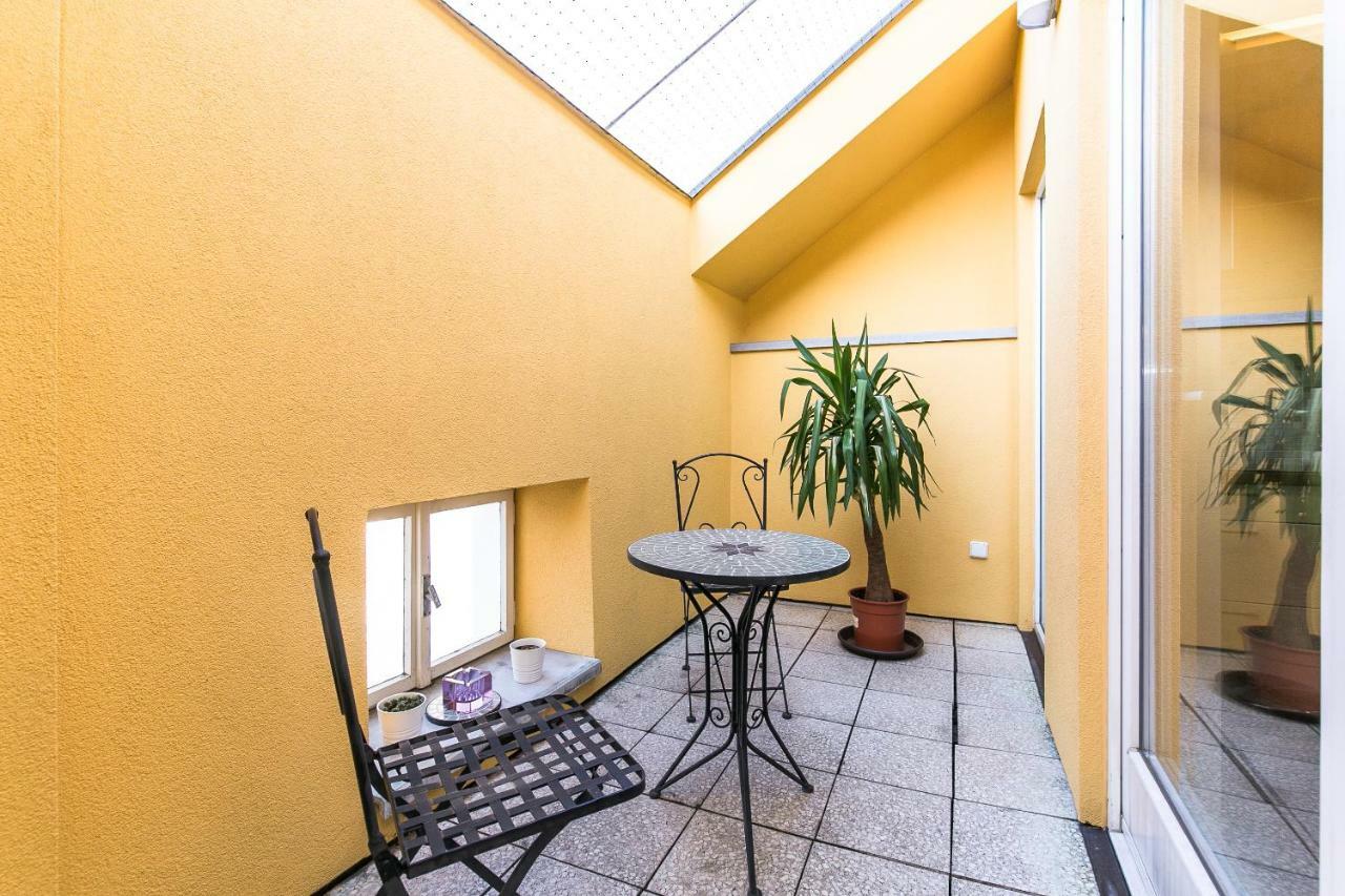 Apartament Attic By Wenceslas Square *